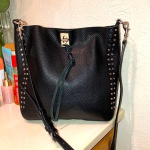 Elegant Black Leather Shoulder Bag